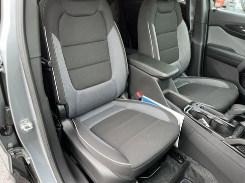 Used 2025 Chevrolet TrailBlazer LS w/ LS Convenience Package AWD/4WD image 25