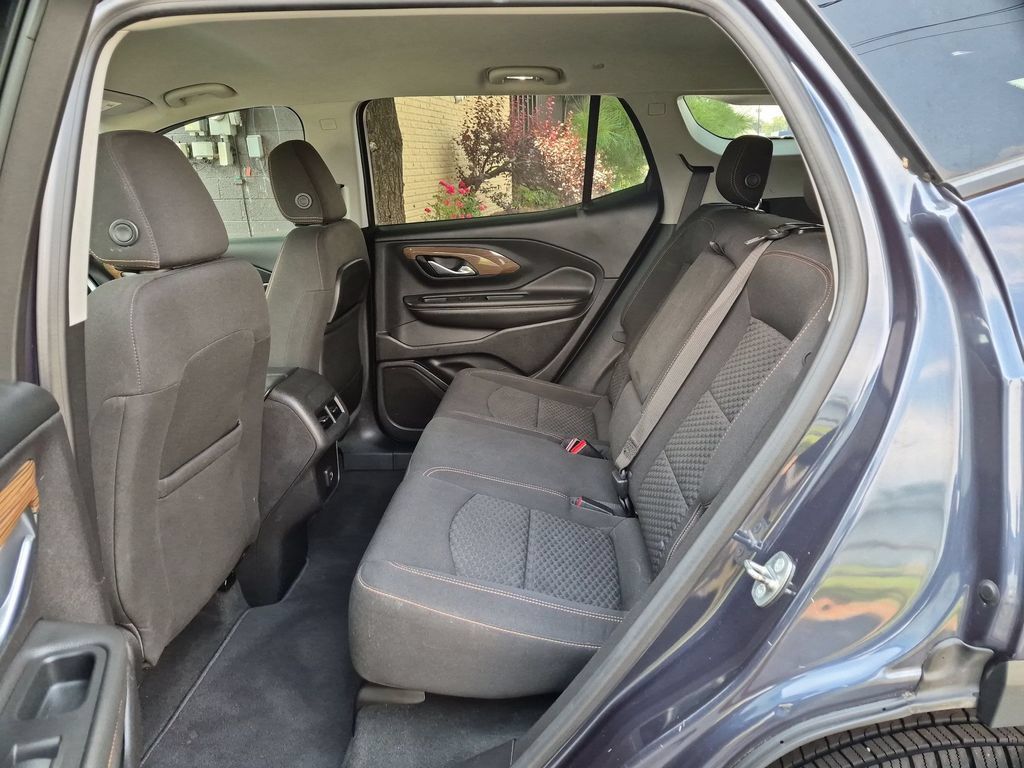 Used 2018 GMC Terrain SLE w/ Driver Convenience Package AWD/4WD image 30