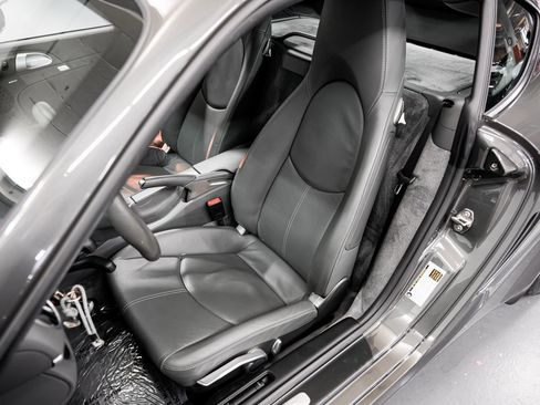 Used 2006 Porsche Cayman S RWD image 18
