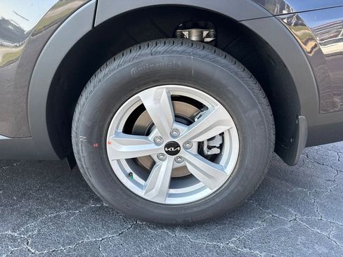 New 2026 Kia Sorento LX FWD image 19