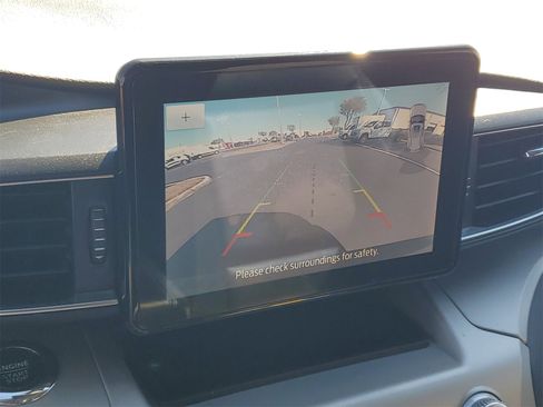 Certified 2022 Ford Explorer XLT w/ Equipment Group 202A image 27