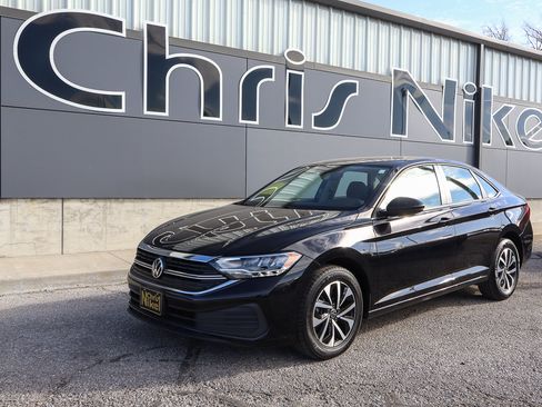 Used 2024 Volkswagen Jetta S image 1