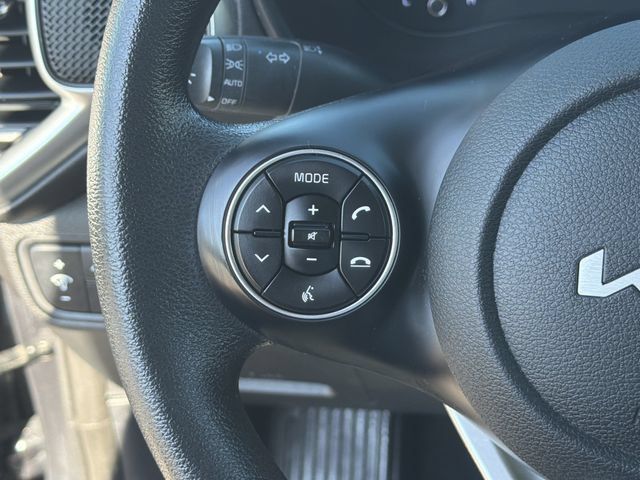 Used 2022 Kia Soul LX w/ Technology Package FWD image 26