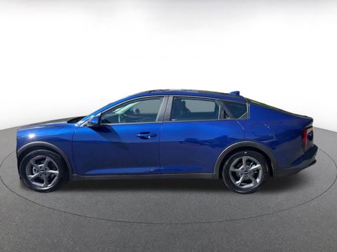 Used 2025 Kia K4 LXS image 8