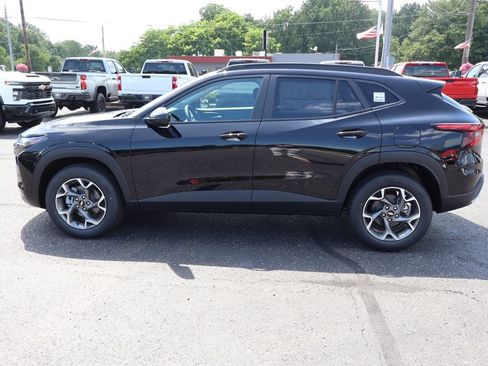 New 2026 Chevrolet Trax LT w/ LT Convenience Package FWD image 22