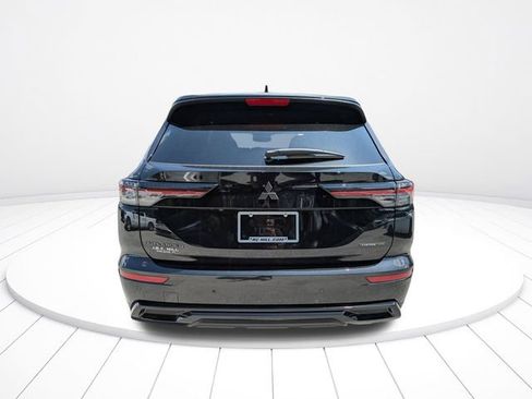 New 2026 Mitsubishi Outlander LE FWD image 5