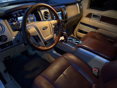 Used 2013 Ford F150 King Ranch w/ King Ranch Chrome Pkg image 8