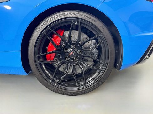 Used 2024 Chevrolet Corvette Z06 w/ Z07 Performance Package RWD image 28