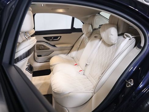 Certified 2022 Mercedes-Benz S 580 4MATIC Sedan image 40