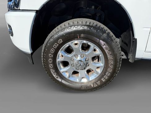 Used 2024 RAM 2500 Laramie w/ Safety Group AWD/4WD image 9