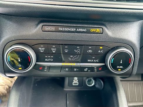 Used 2025 Ford Escape Active w/ Cold Weather Package AWD/4WD image 22