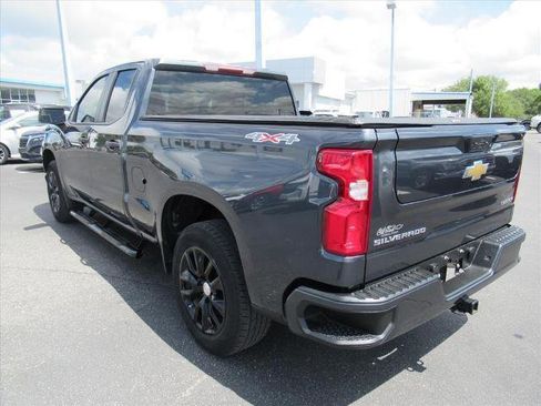 Used 2022 Chevrolet Silverado 1500 Custom AWD/4WD image 7