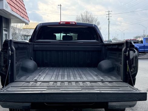 Used 2014 Toyota Tundra SR5 w/ SR5 Upgrade Package image 10