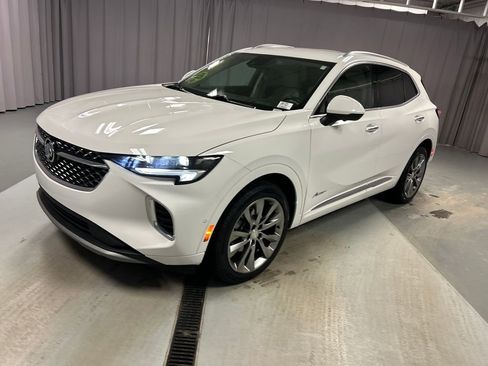 Used 2021 Buick Envision Avenir w/ Technology Package II image 3