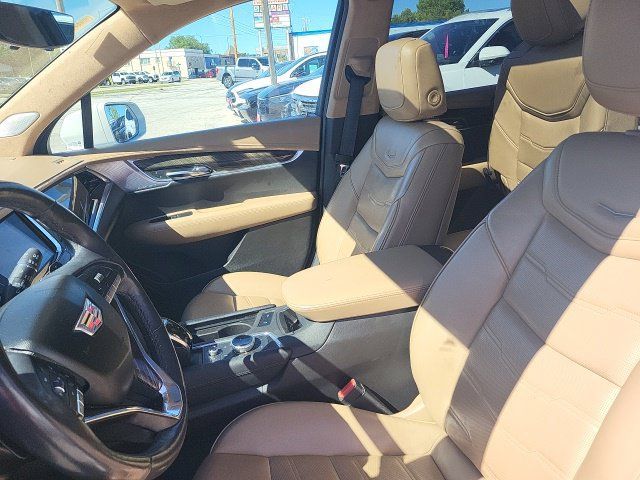 Used 2020 Cadillac XT6 Premium Luxury w/ Platinum Package AWD/4WD image 17