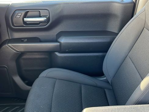 Certified 2025 Chevrolet Silverado 1500 W/T RWD image 15