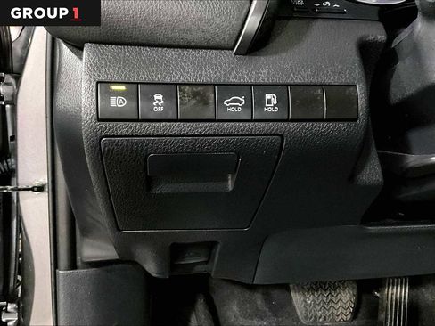 Used 2024 Toyota Camry LE AWD/4WD image 35