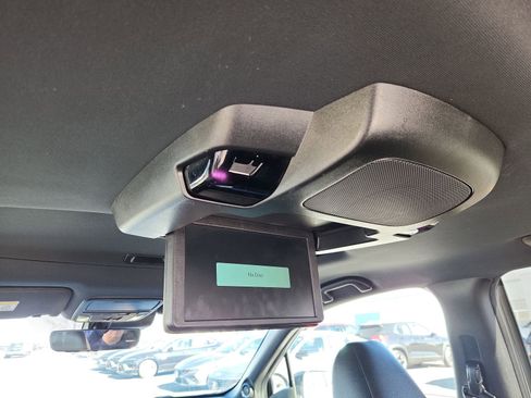 Used 2022 Honda Pilot Black Edition image 13