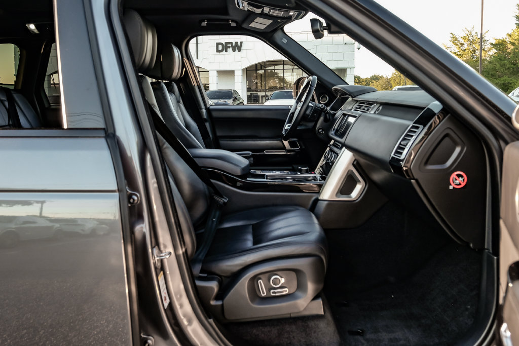 Used 2016 Land Rover Range Rover Supercharged AWD/4WD image 32