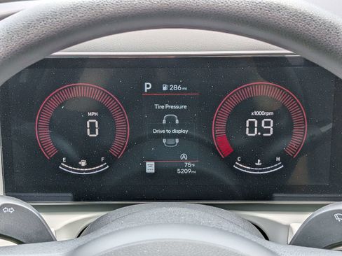 Certified 2026 Hyundai Tucson SEL FWD image 28