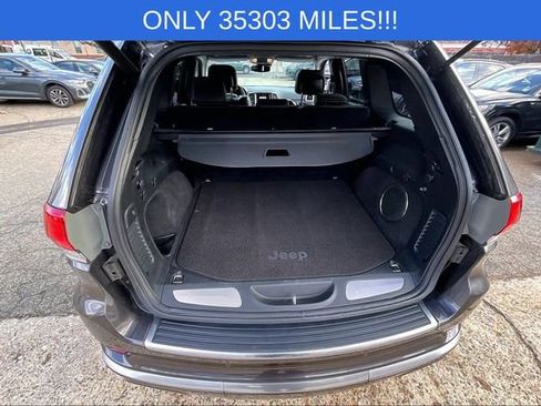 Used 2017 Jeep Grand Cherokee Summit w/ Platinum Series Group image 28