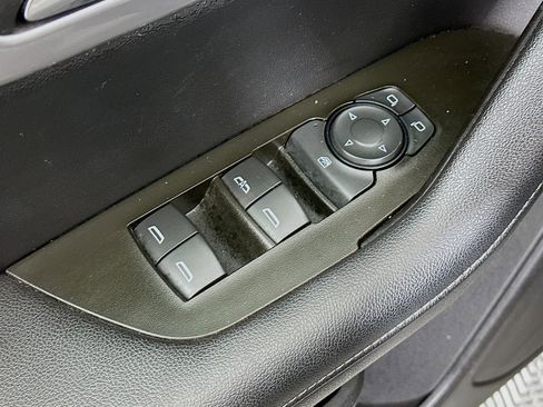 Used 2023 Chevrolet Blazer LT image 15