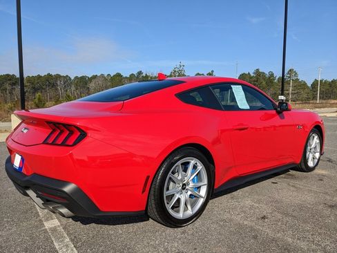 Used 2024 Ford Mustang GT Premium image 17