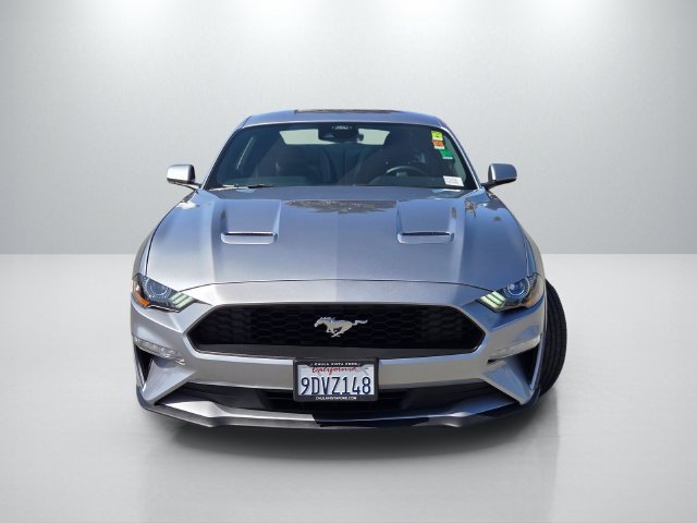 Used 2022 Ford Mustang Coupe RWD image 2