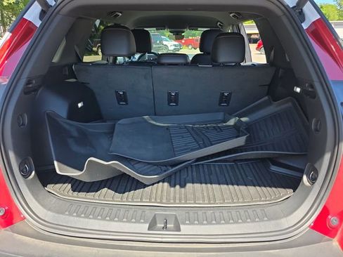 Used 2025 Chevrolet Equinox ACTIV w/ Safety and Technology Package AWD/4WD image 41