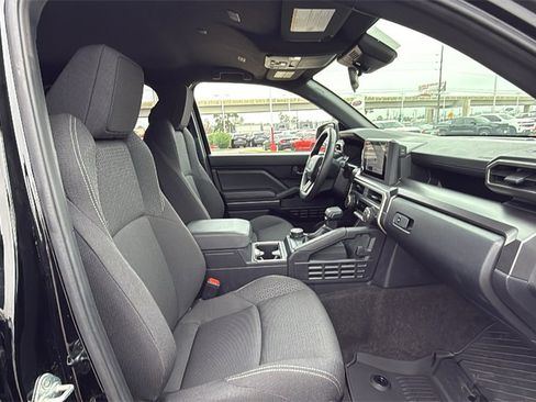 Used 2025 Toyota 4Runner SR5 image 33