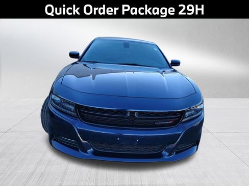 Used 2016 Dodge Charger SXT image 3