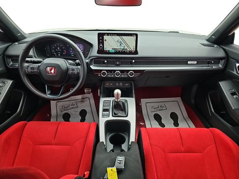 Used 2024 Honda Civic Type R image 10