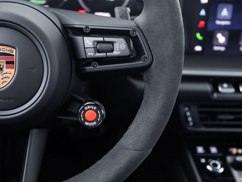 Certified 2026 Porsche 911 Targa 4 GTS image 17