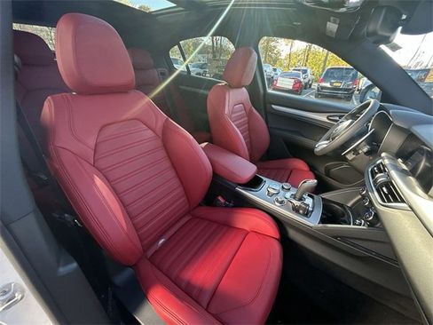 New 2025 Alfa Romeo Stelvio Sprint w/ Veloce Package image 15