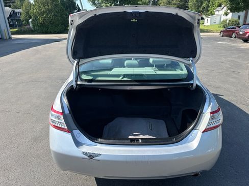 Used 2011 Toyota Camry Hybrid FWD image 15