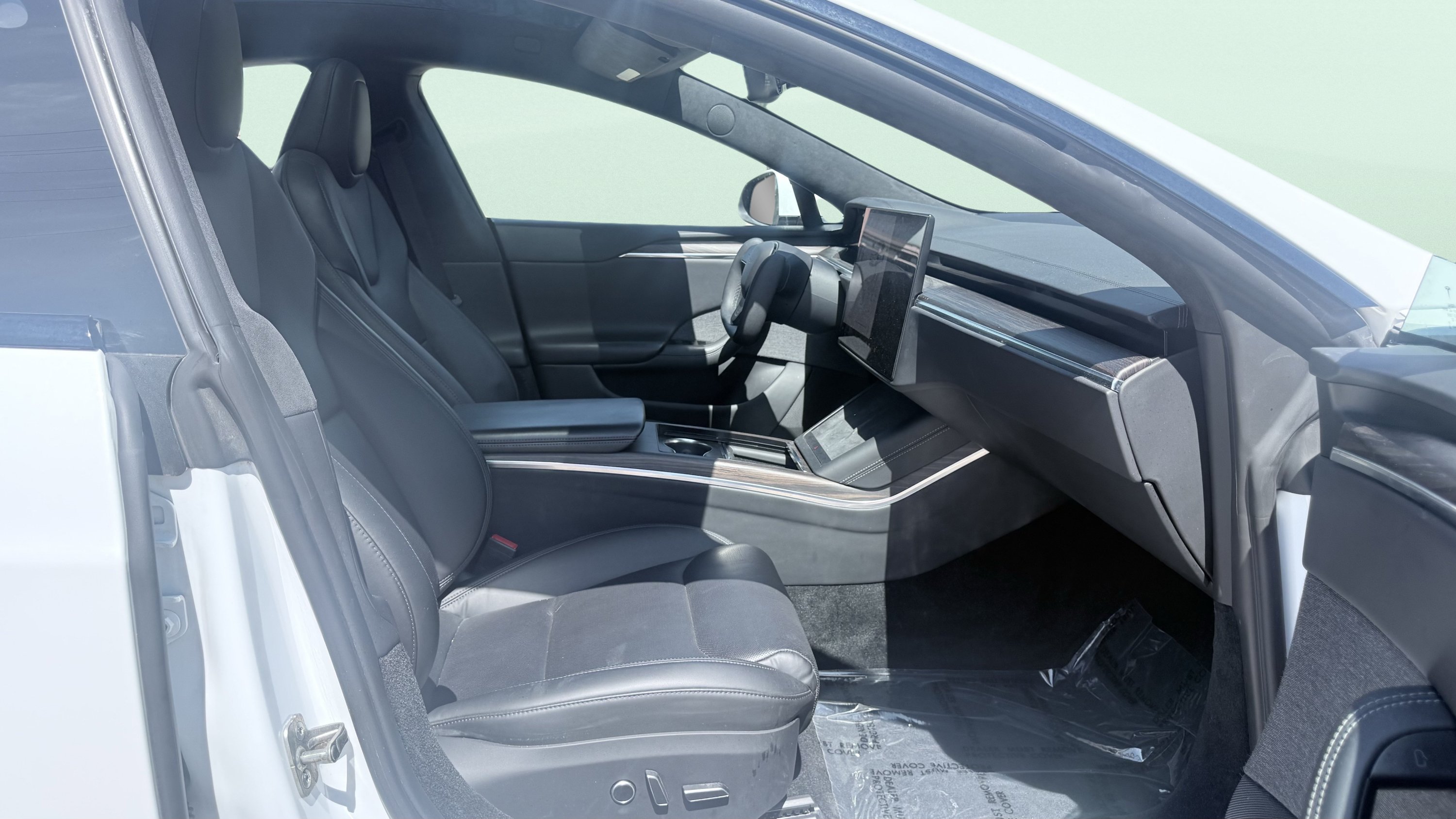 Used 2023 Tesla Model S AWD/4WD image 38