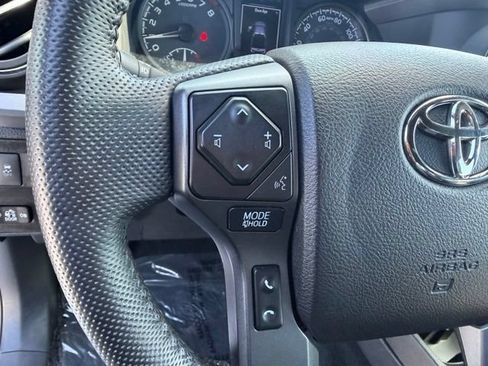 Used 2021 Toyota Tacoma TRD Off-Road w/ Technology Package AWD/4WD image 20