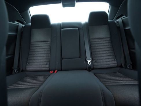 Used 2012 Dodge Challenger SXT image 23