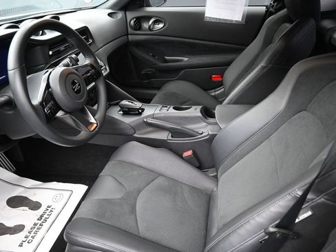 Used 2025 Nissan Z Performance w/ Floor Mat Package RWD image 24