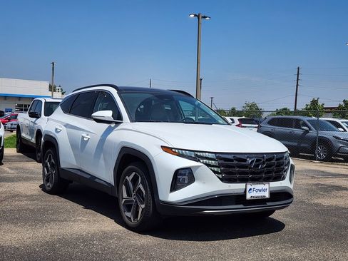 Used 2022 Hyundai Tucson Limited AWD/4WD image 3