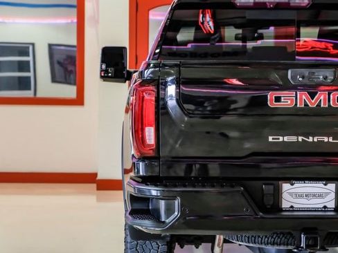 Used 2022 GMC Sierra 2500 Denali image 47
