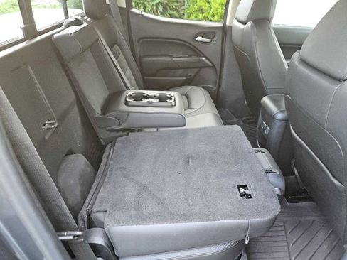 Used 2016 GMC Canyon SLE w/ All Terrain Package AWD/4WD image 34