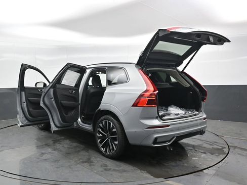 New 2026 Volvo XC60 B5 Ultra w/ Climate Package AWD/4WD image 41