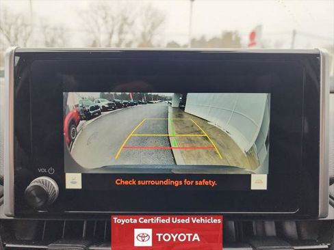Certified 2023 Toyota RAV4 LE AWD/4WD image 19