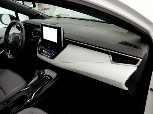 Certified 2023 Toyota Corolla SE image 41