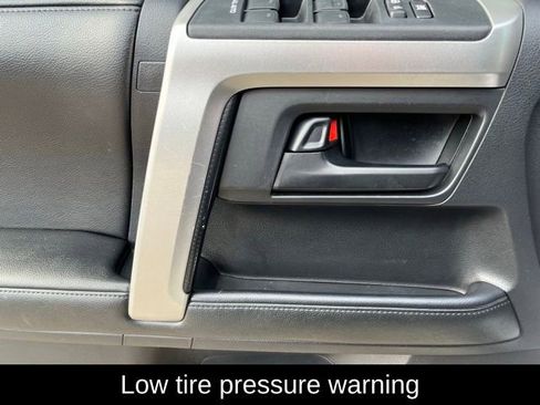 Used 2013 Toyota 4Runner Limited image 11