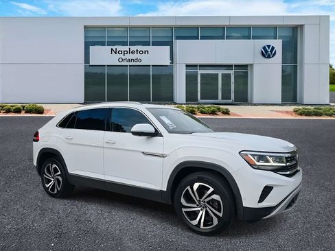 Certified 2021 Volkswagen Atlas Cross Sport SEL Premium image 3