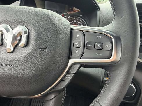 Used 2025 RAM 1500 Big Horn AWD/4WD image 37
