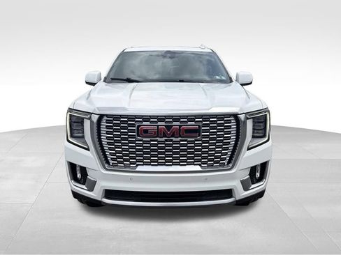 Used 2023 GMC Yukon XL Denali AWD/4WD image 28