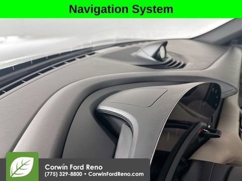 Used 2024 Porsche Taycan 4S image 9